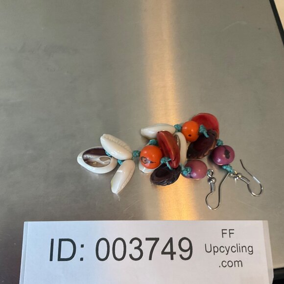 New Handmade Cowrie Shell Beaded Dangle Earrings Boho Coastal Handcrafted - Picture 4 of 4